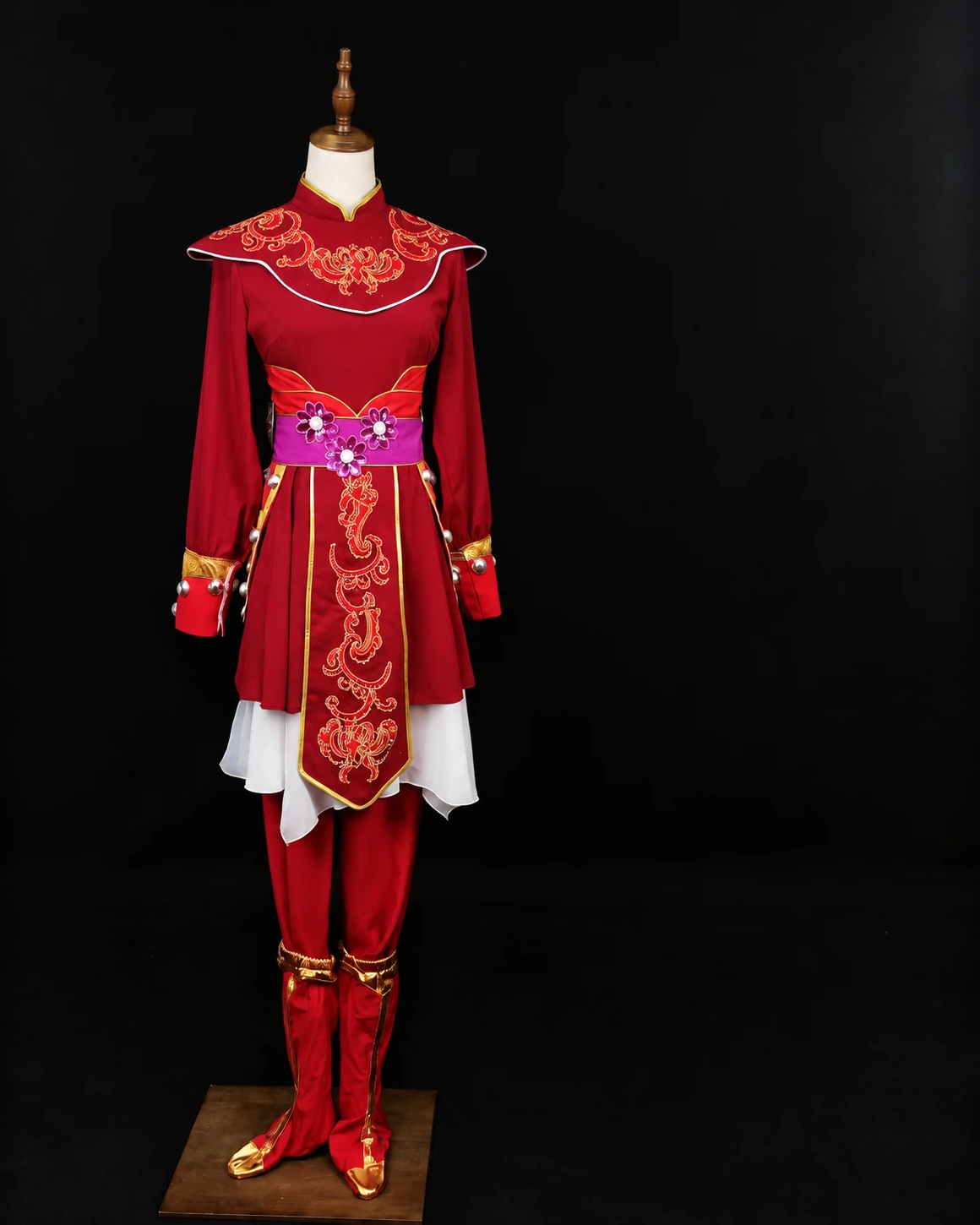 Crimson Warrior Stage Ensemble — reviewed display photograph